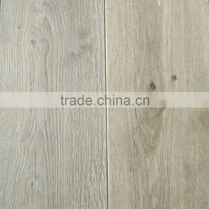 Antique Ammonia Treated Multilayer Oak Wood Flooring thumbnail-3