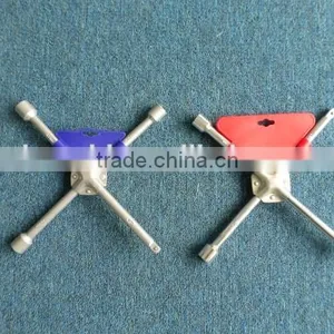 Cross Wrench With Center thumbnail-1