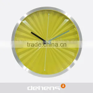 DEHENG 12 Inch Metal Wall Clock With 3D Dial thumbnail-4