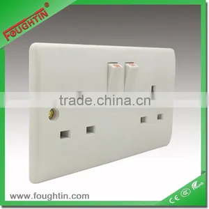 Double UK Socket With Switch White Color Plastic Plate Wall Switched Socket thumbnail-2
