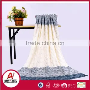 Wholesale 100% Acrylic Cheap Fashion Knit Plaid Travel Blanket thumbnail-1