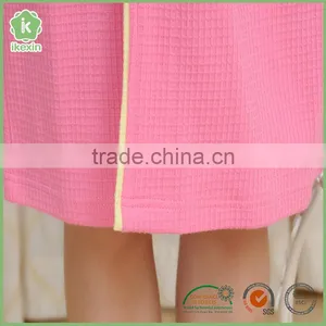 China Solid Color Cozy Microfiber Waffle Bathrobe thumbnail-6