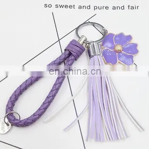 Promotion Tassel Style Leather Key Chain With Metalflower Pendant thumbnail-2