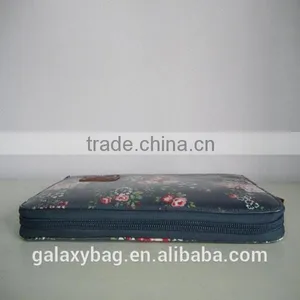 Colorful Flower Printed Card Holder thumbnail-5