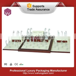 Luxury Professional Design Arylic Watch Display Tray thumbnail-3