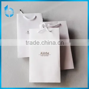 Factory Professionally Supply Paper Handbag for Home Textile Products thumbnail-1