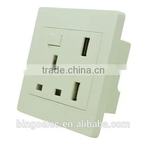 UK13A Switch Socket With Double USB Socket thumbnail-2