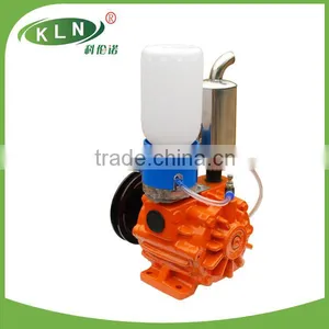 Air Vacuum Pump Oil thumbnail-1