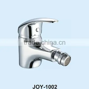 2013 New Products Factory Price 40mm Triangle Brass Cartridge Faucet thumbnail-2