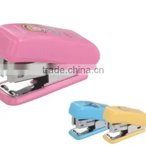 Mini Stapler With 24/6, 26/6 Staples thumbnail-1