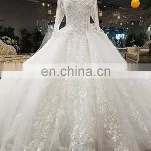 LS00371-1 Long Sleeves White Plus Size Designer Bridal Dresses in Karachi Gowns Wedding Dresses thumbnail-6
