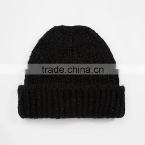 Custom Knit Beanies With Woven Label Slouch Beanie Hat Crocheted Hat Quality Choice thumbnail-2