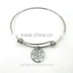 Wholesale Stainless Steel Expandable Wire Bangle With Charm thumbnail-4