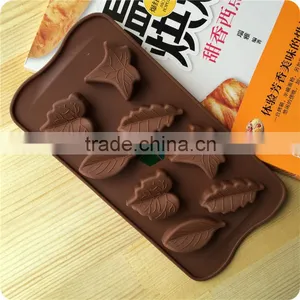 CTBED-025 Various Kinds Of Leaves Chocolate Pudding Mould thumbnail-1