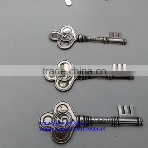 Personalized Decorative Metal Rhinestone Key Chain thumbnail-6