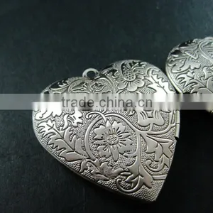 40mm Vintage Style Antiqued Silver Flower Engraved Heart Shape Photo Locket Pendant Charm DIY Supplies 1133006 thumbnail-4