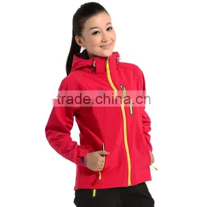 Customized Design High Quality Waterproof Woman Softshell Jackets thumbnail-2