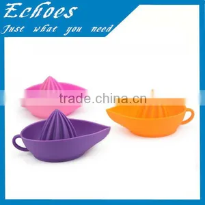 Silicone Juicer Press thumbnail-1