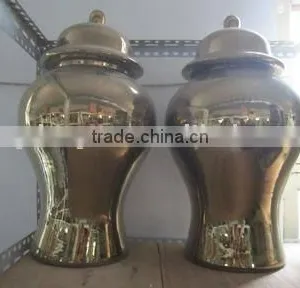 Chinese Golden Genaral Ceramic Vase(with Lids) thumbnail-1