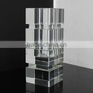 Chinese Clear Crystal Flower Vase thumbnail-1