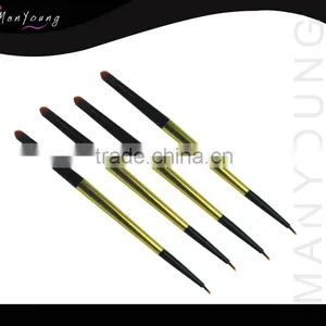 Cosmetic Lip Liner Brush thumbnail-1