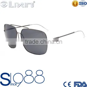 Classic Metal Frame Polarized Aviator Sunglasses for Men thumbnail-1