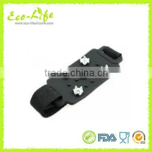 Wholesale Outdoors Anti-skid Snow Climbing 5 Claws Silicone Ice Shoe Crampons thumbnail-2