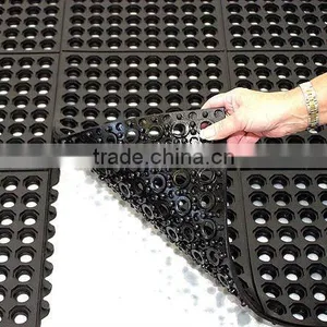 High Drainage Interlocking Rubber Matting for Workstations in Wet Areas thumbnail-1
