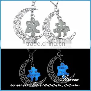 Fancy Glow Necklace Long Chain Alloy Vintage Jewelry Necklace Luminous thumbnail-5