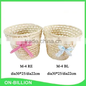 Mini Woven Cute Corn Husk Natural Gift Basket With Bowknot thumbnail-1