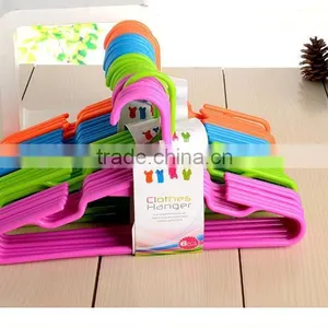 Kids Lovely Plastic Hanger thumbnail-5