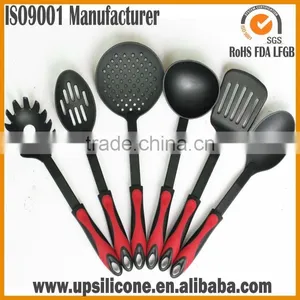 High Quality 6-Pieces Nylon Utensil Set thumbnail-1