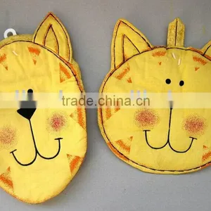 Oven Mitt & Potholder thumbnail-1