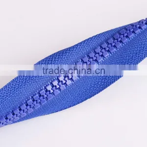 Long Chain Zipper #8 Plastic Zipper Long Chain thumbnail-1