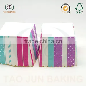 Square Cupcake Liners Box thumbnail-1