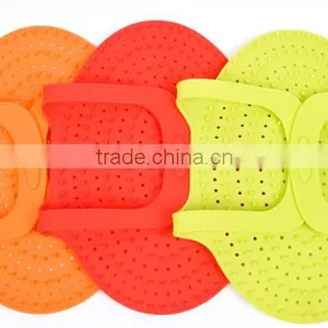 Wholesale Useful Cooking Tool Novelty Kitchen Set Multifunction Silicone Pot Holder thumbnail-4