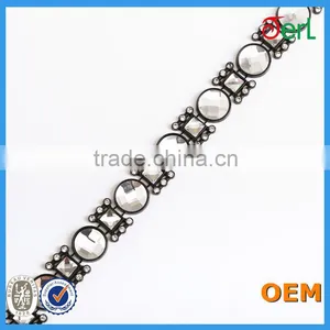 Plastic Rhinestone in Banding Trimming for Wholesale thumbnail-1