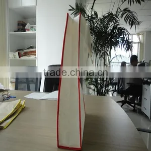 Luxury Clothing Warp and Weft Paper Material Custom Coated Coating Printing Machine Made Yiwu Paper Bag Printing thumbnail-3