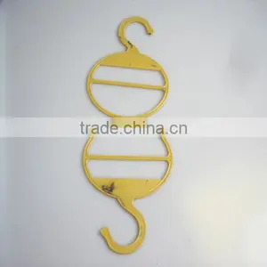 LM382 Plastic Retail Scarf Hangers thumbnail-1