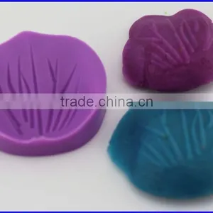Decorating Tools for Cakes thumbnail-1