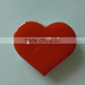 Promotional Heart Shaped LED Lighting Badge Pins for Souvenir Gifts thumbnail-2