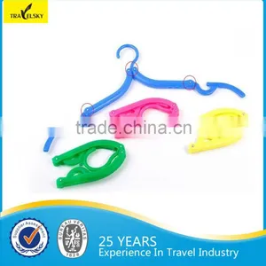 Lightweight Travel Foldable Plastic Clothes Hanger thumbnail-1