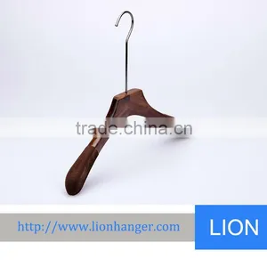 Lioncity W1006 Clothes Wooden Hanger thumbnail-1