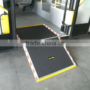 Fold Manual Wheelchair Ramp thumbnail-5