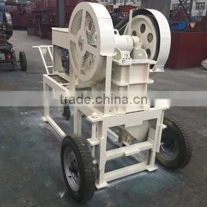 High Quality Diesel Engine Small Jaw Crusher Mobile Stone Crusher Machine for Sale thumbnail-4