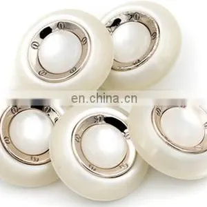 Resin Metal Shank Sewing Buttons thumbnail-3