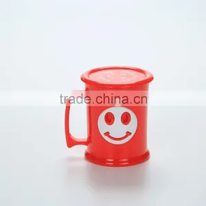 Reusable Hot Sell Cartoon Red Plastic Cups With Lid and Handle thumbnail-6