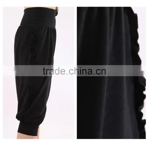 Factory Direct Sale Black Capri Yoga and Sports Pants thumbnail-5