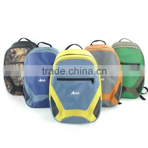 China Fashion Laptop Bag Waterproof Backpack for Hiking thumbnail-1
