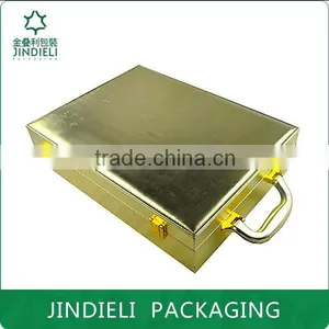 Shining Classic Golden Cosmetic Case thumbnail-2